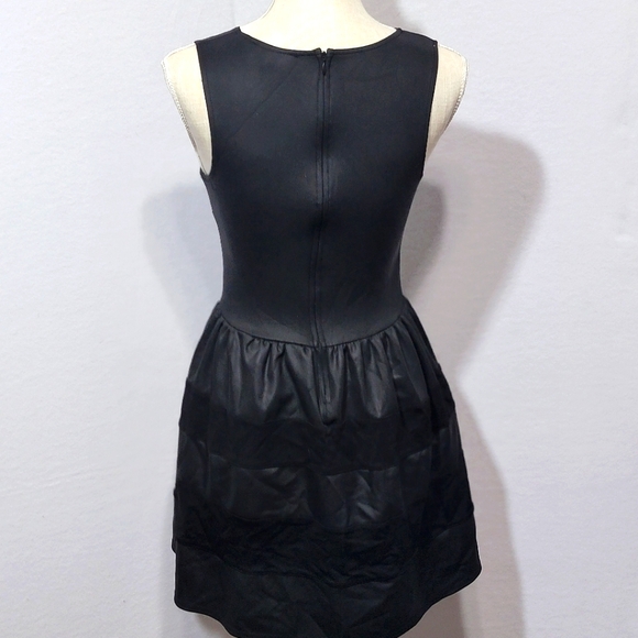 RED Saks Fifth Avenue Faux Leather Black Midi Sleeveless Dress Size Medium #522 - Picture 4 of 10